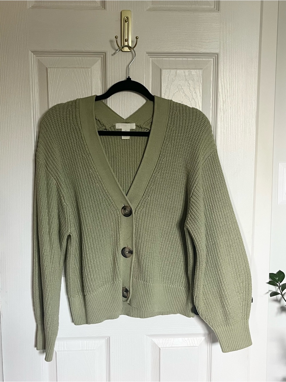 H&M Sage Green Chunky V-Neck Button Cardigan